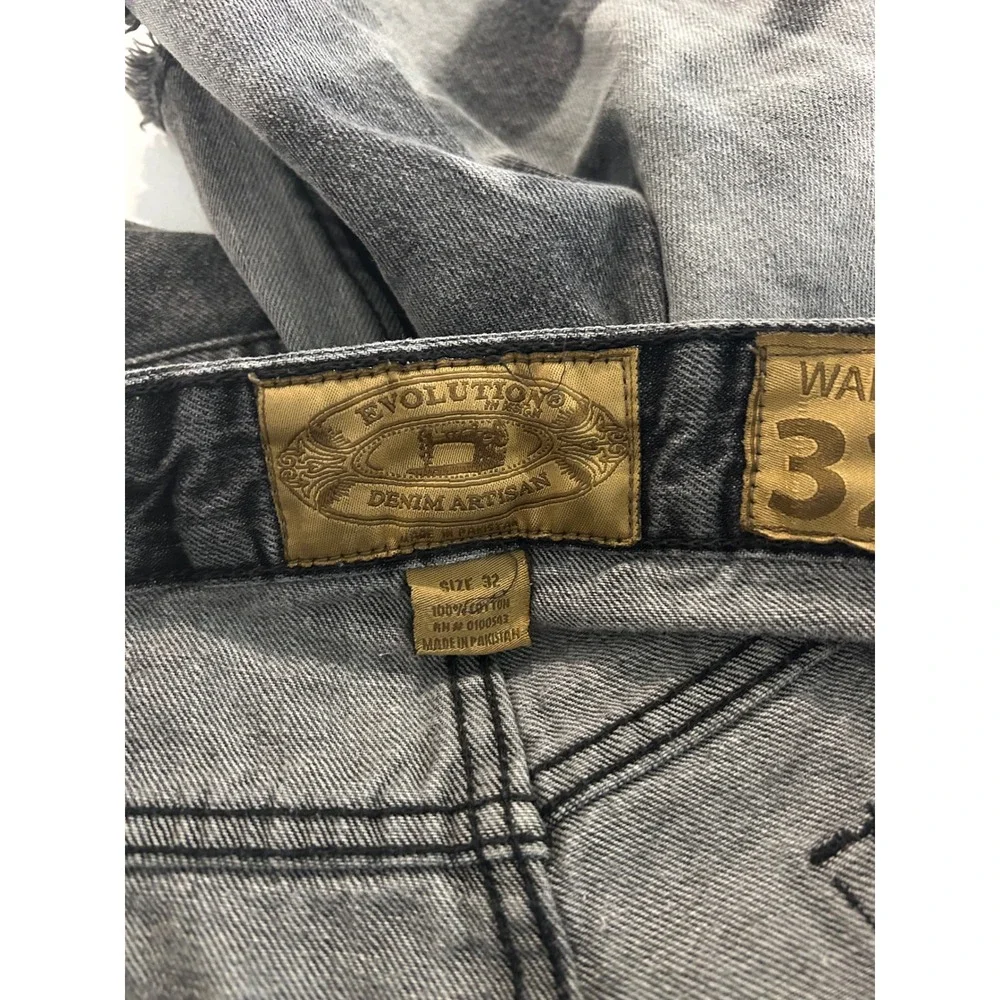 Evolution Denim Artisan Mens Grey Acid Wash Crinkle Cut Off Shorts Size 32